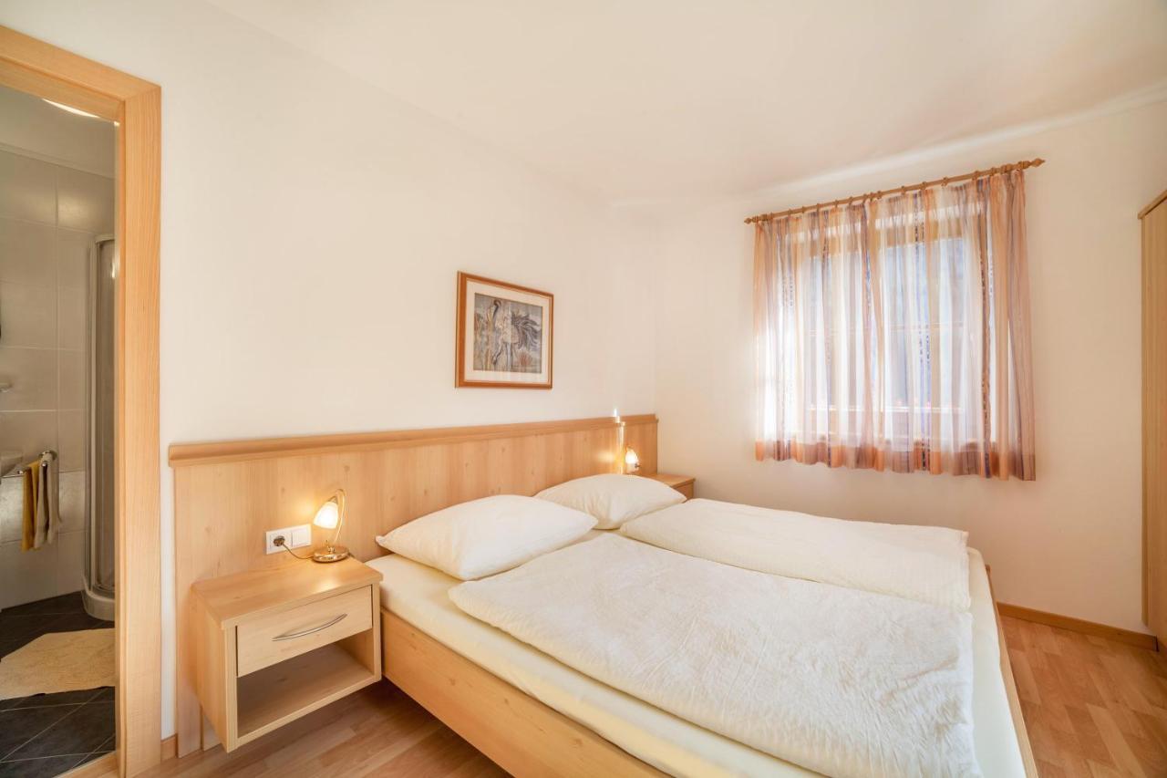 Parigger Apt Zirbe Racines Bagian luar foto